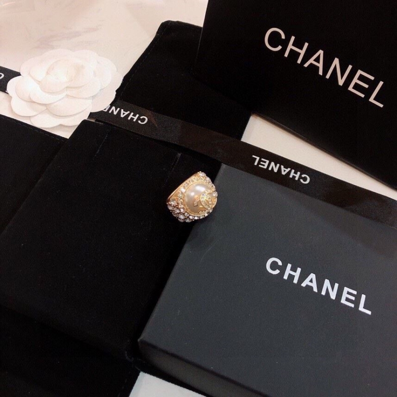 Ch*el rings